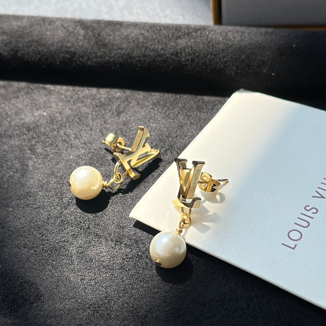 Fashionable Luxury Jewelry Earrings