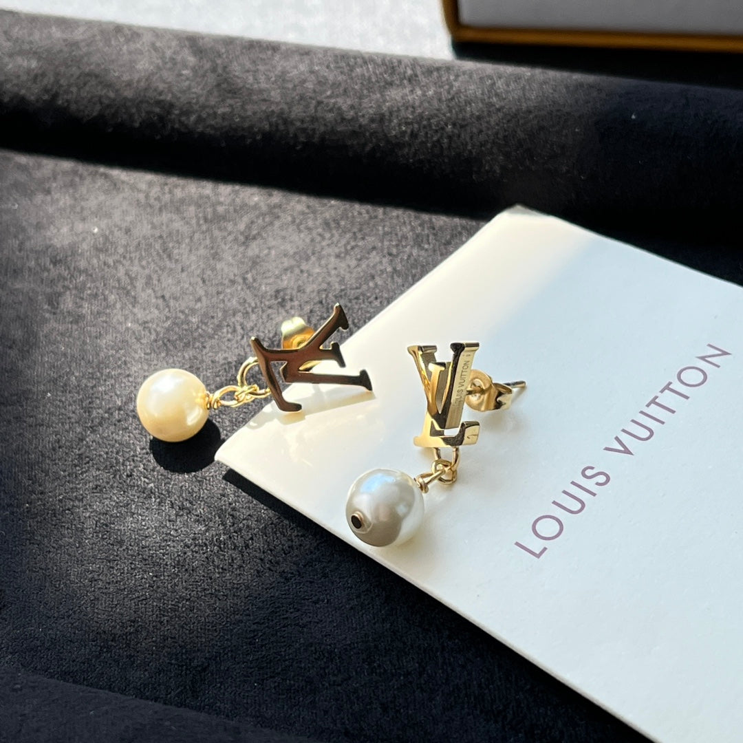 Fashionable Luxury Jewelry Earrings