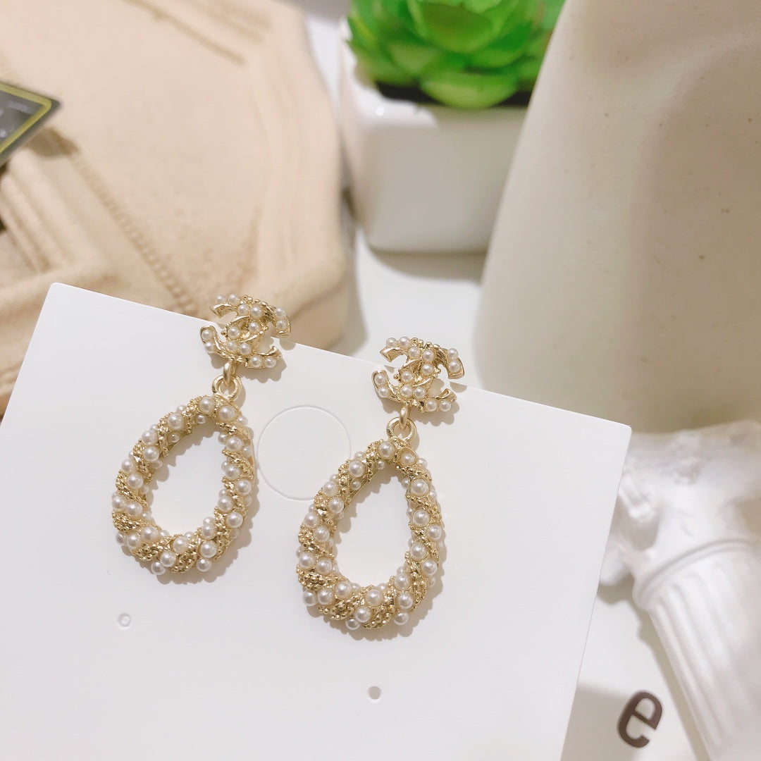 Women's Fashion 14K Gold Diamond Earrings