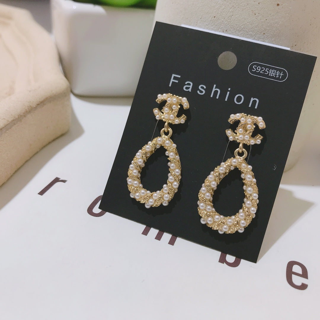 Women's Fashion 14K Gold Diamond Earrings