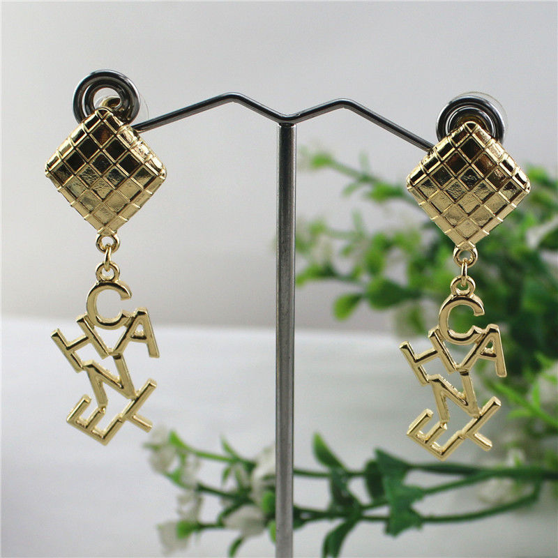 Ladies' Fashionable Handmade Tassel Earrings