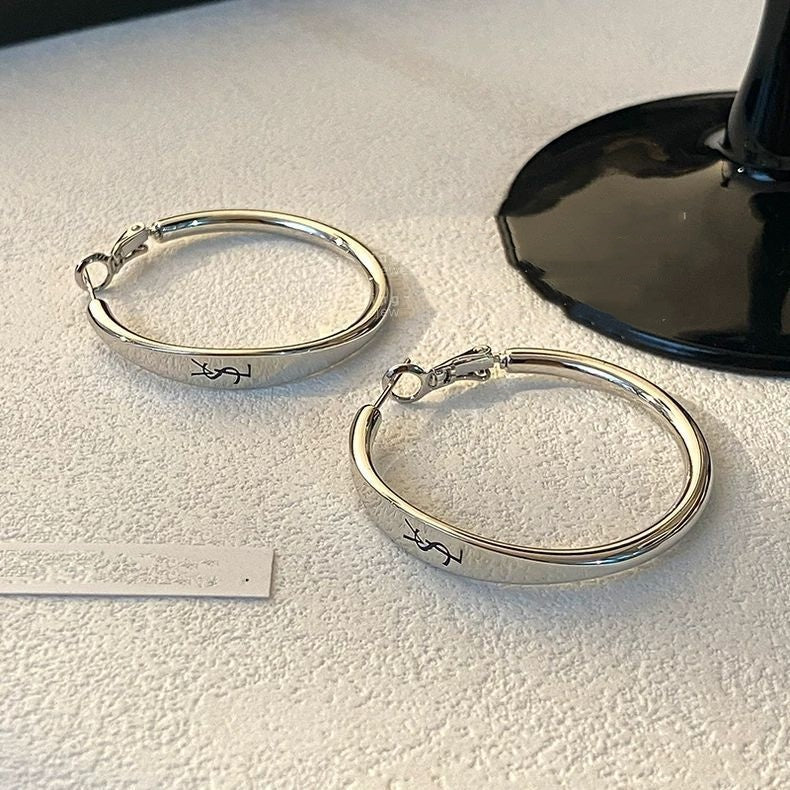 Women's Fashionable Large Circle High-end Earrings