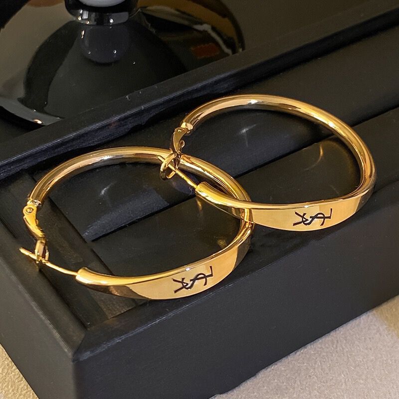 Women's Fashionable Large Circle High-end Earrings