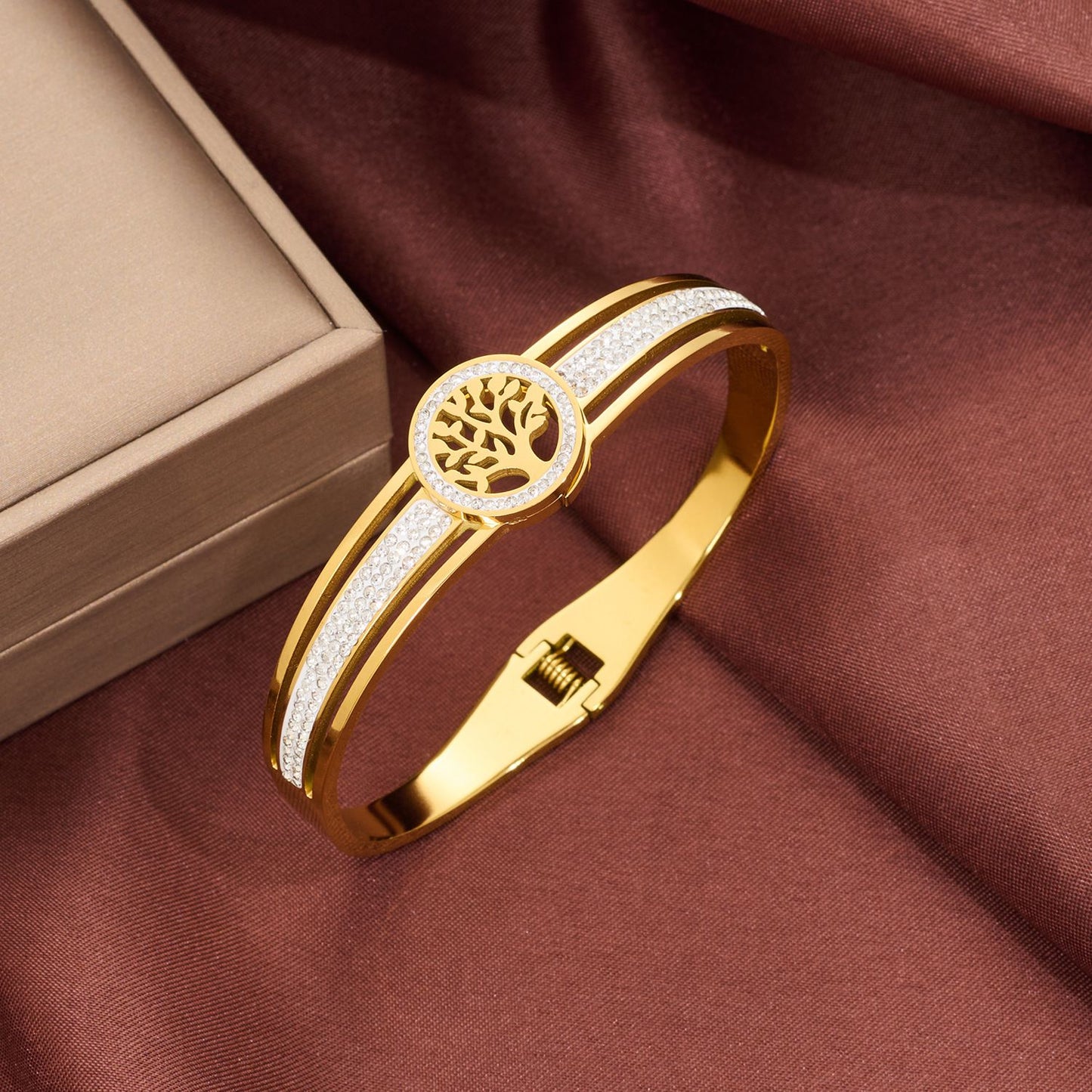 Fashionable Ladies' Guardian Heart Bracelet