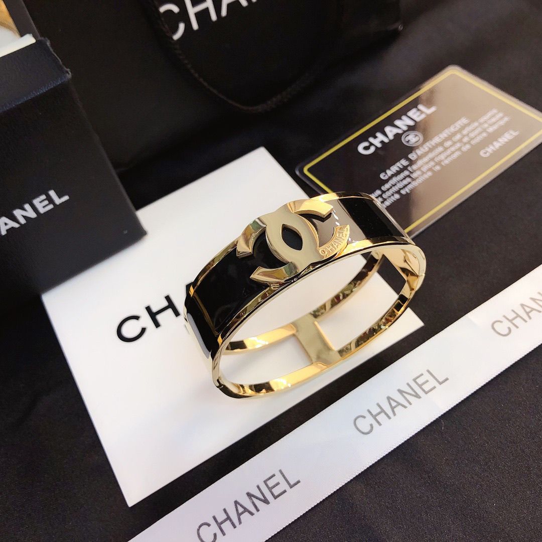 Women's Titanium Steel Fashion Bracelet