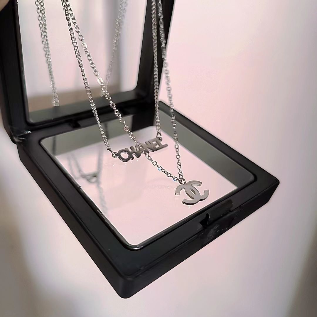 Women's high-end Fashion Jewelry Necklaces