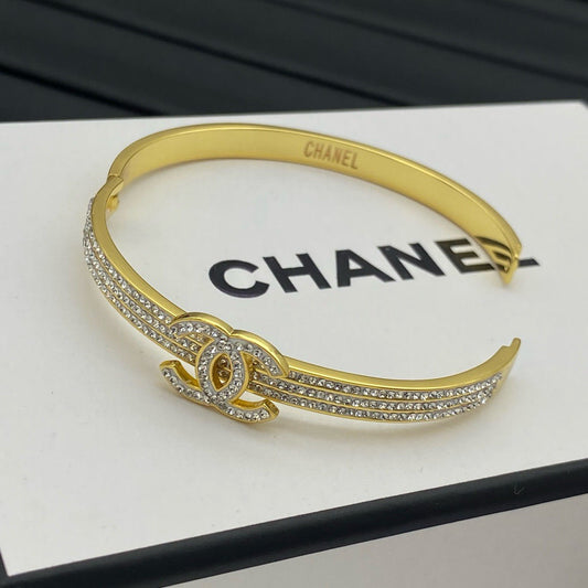 Women's Fashionable Full Diamond Titanium Steel Bracelet