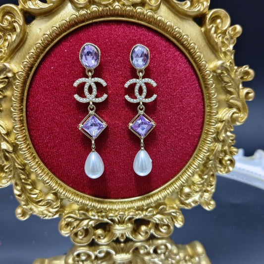 Fashionable and light luxury Women's Earrings