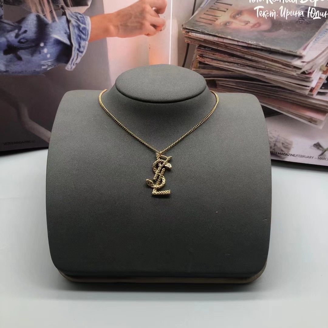 Women's Fashion Titanium Steel Necklace