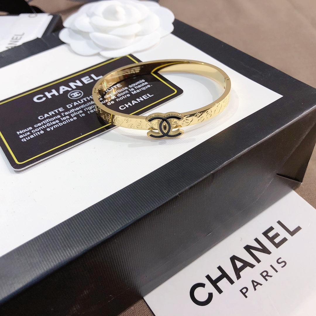 Fashionable women's high quality bracelet