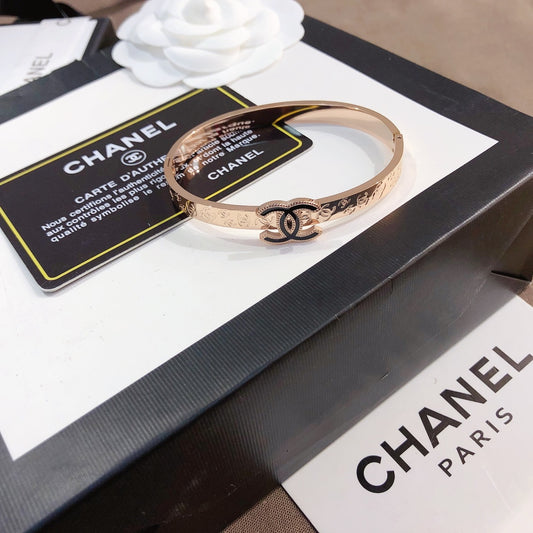 Fashionable women's high quality bracelet