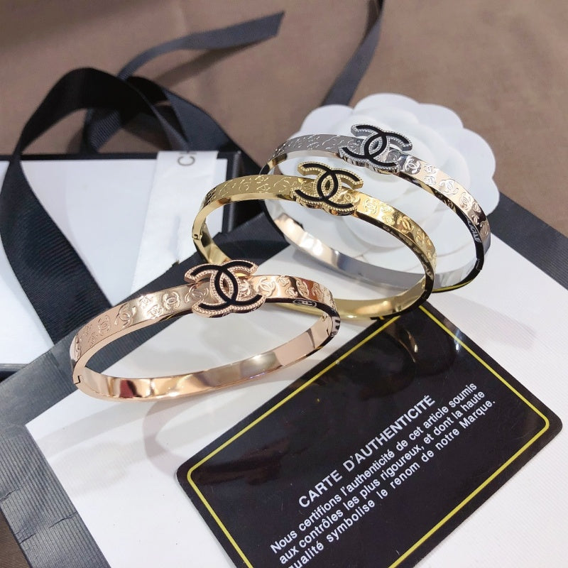 Fashionable women's high quality bracelet