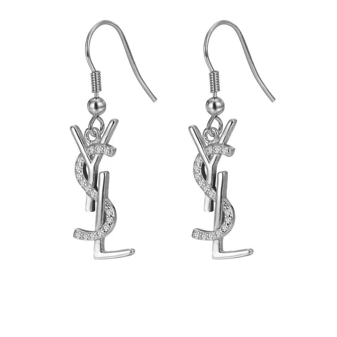 Women's light luxury letter earrings