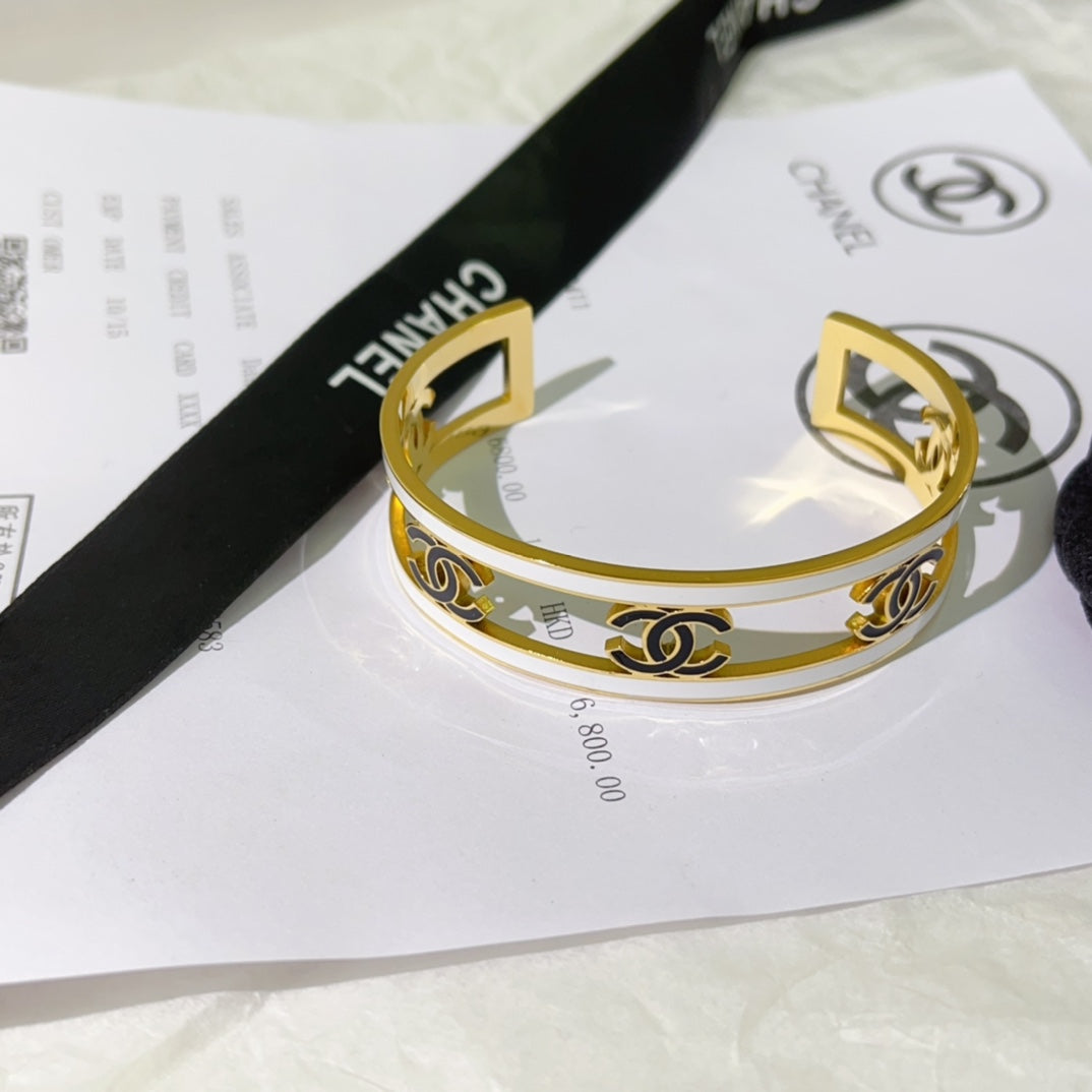 Summer hot-selling titanium steel hollow Bracelet for Women