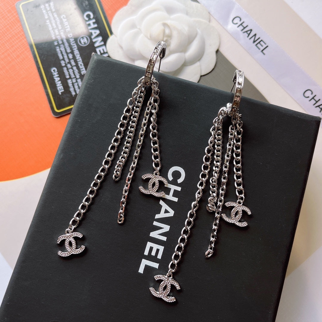 Ladies' Fashionable Handmade Tassel Earrings