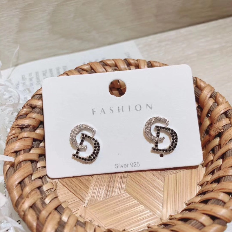 Simple high-end diamond Earrings