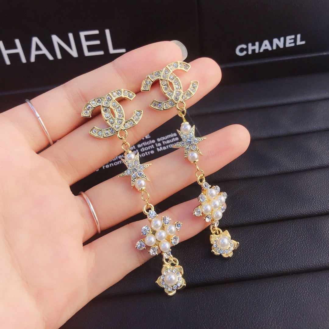 Women's Fashion Luxury Simple Earrings