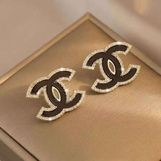 Simple and fashionable women's Earrings