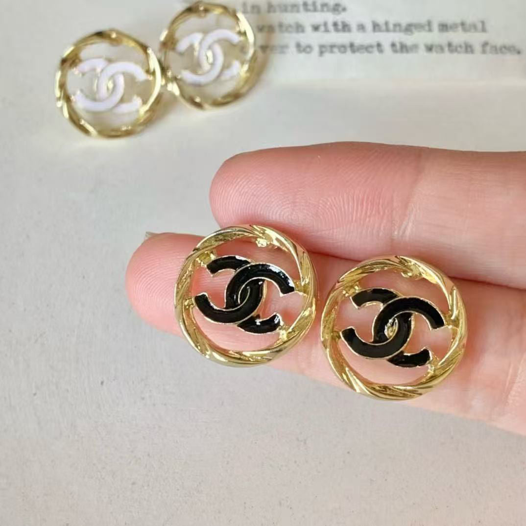 High-end, Elegant and Exquisite Women's Earrings