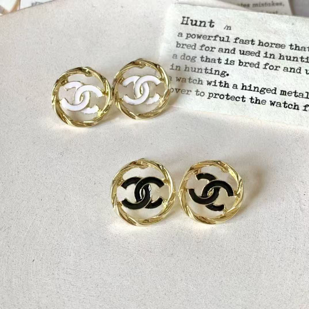 High-end, Elegant and Exquisite Women's Earrings