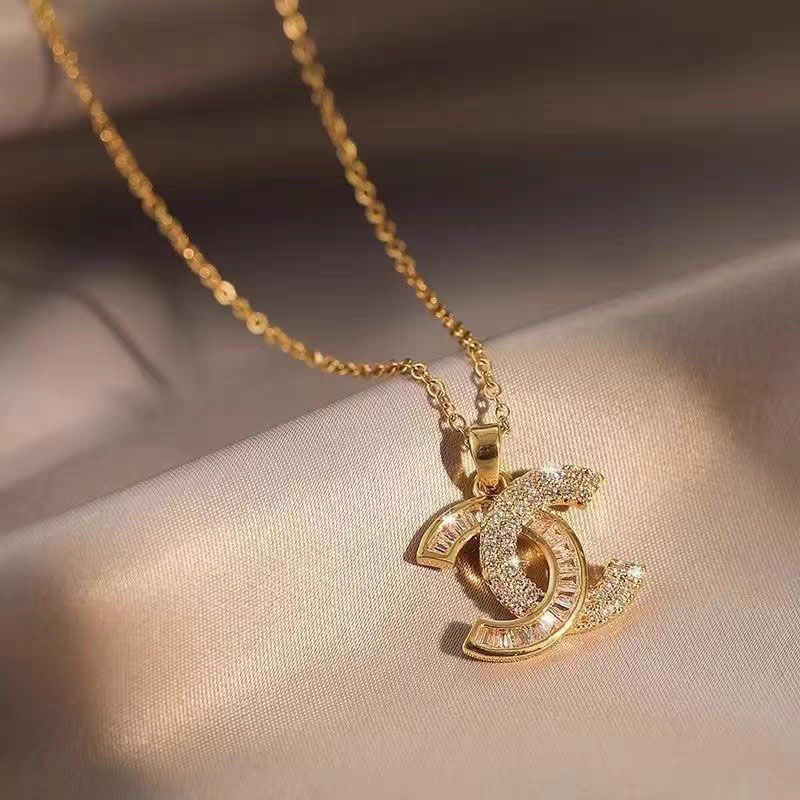 Fashionable titanium steel crystal necklace