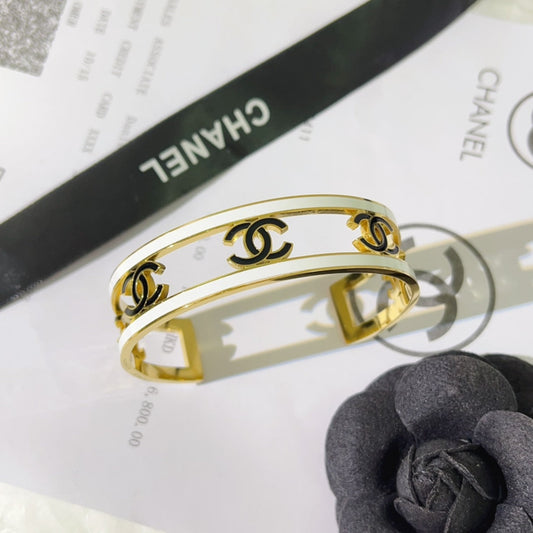 Summer hot-selling titanium steel hollow Bracelet for Women