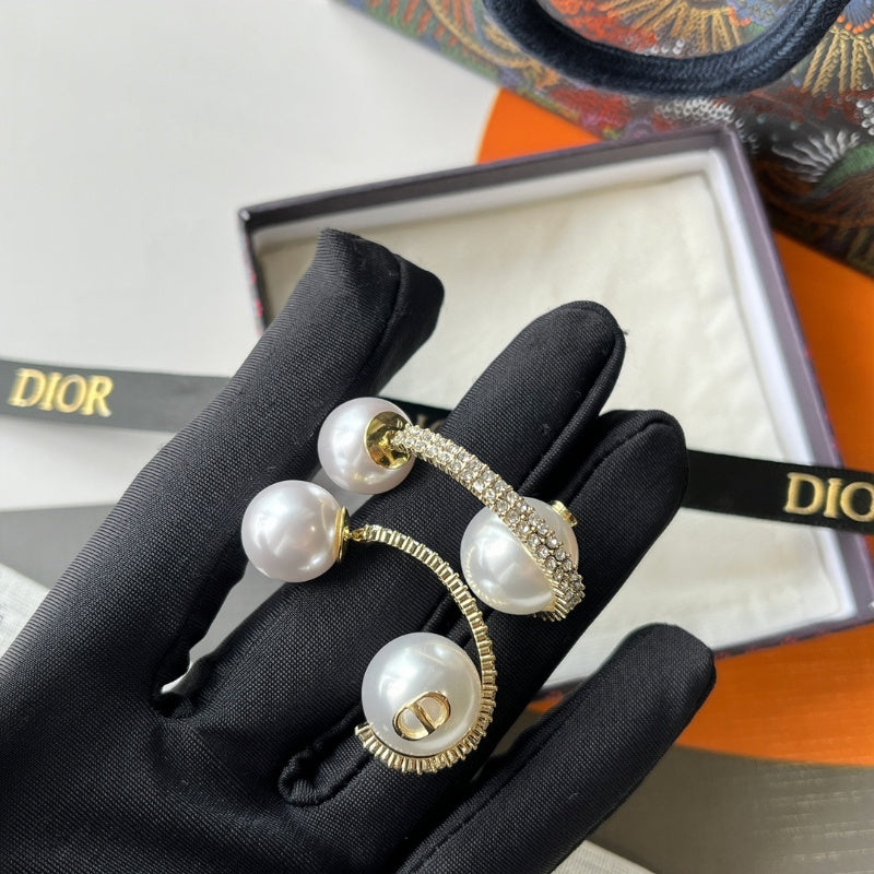 Women's Fashion Jewelry Pearl Earrings