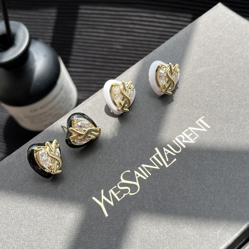 Simple, stylish And elegant Women's Earrings