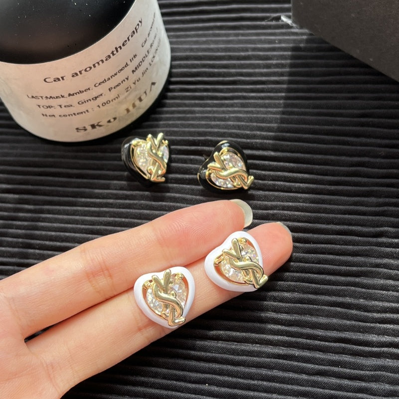 Simple, stylish And elegant Women's Earrings